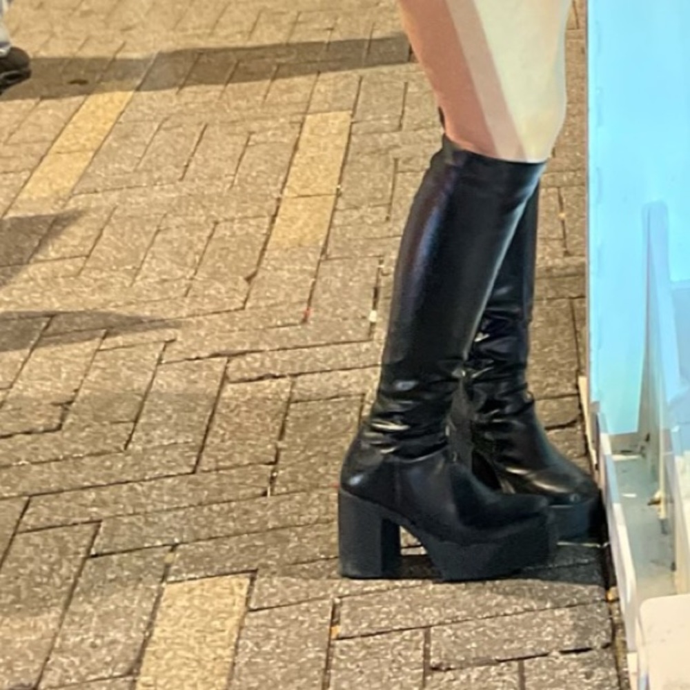 LAMODA Platform knee high boots
